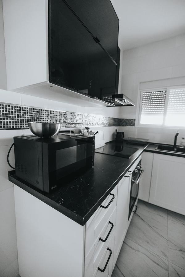 Shiny Nab Super Family Apartment Malaga Exterior photo