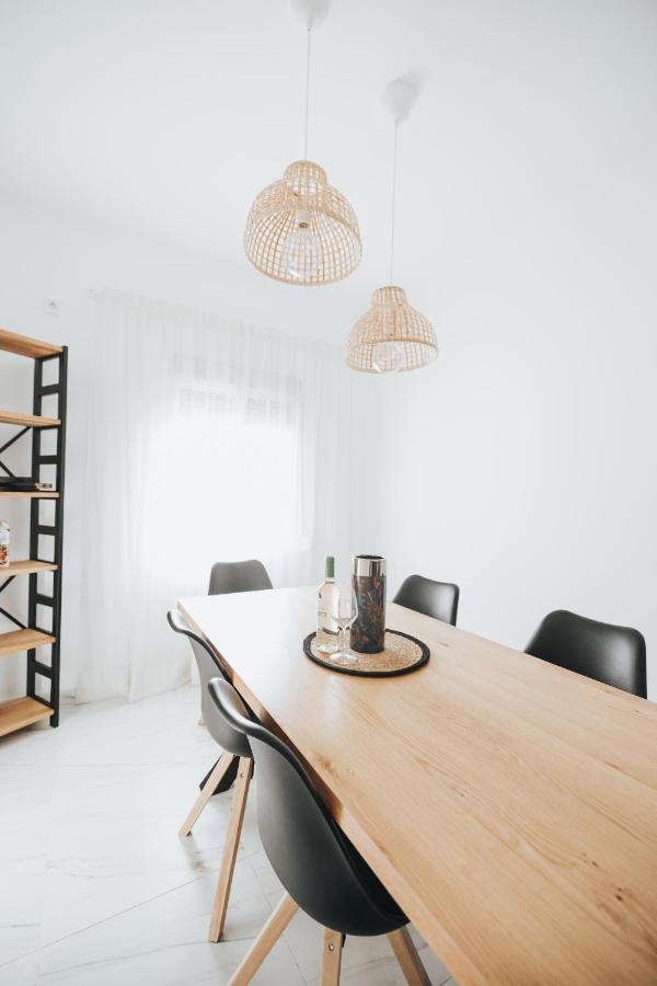 Shiny Nab Super Family Apartment Malaga Exterior photo
